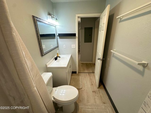 2808 Iris Drive, Anchorage, AK 99517