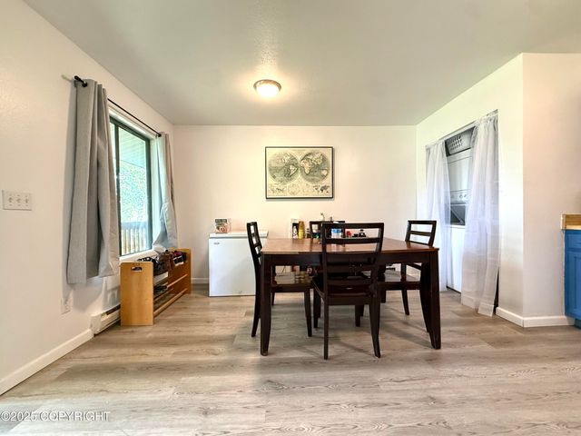 2808 Iris Drive, Anchorage, AK 99517