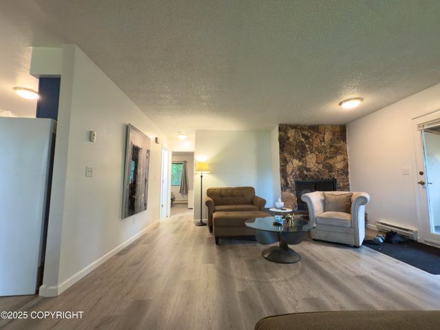 2808 Iris Drive, Anchorage, AK 99517