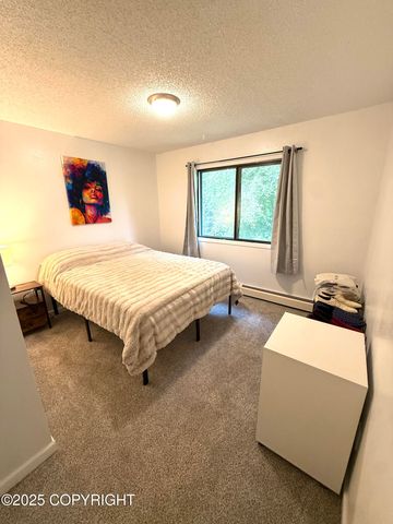 2808 Iris Drive, Anchorage, AK 99517
