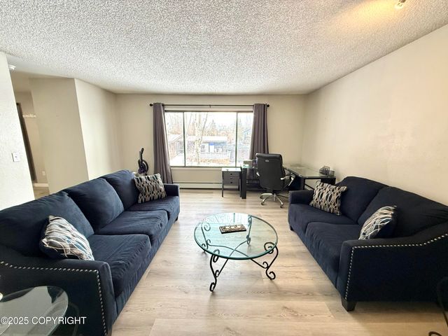 2808 Iris Drive, Anchorage, AK 99517