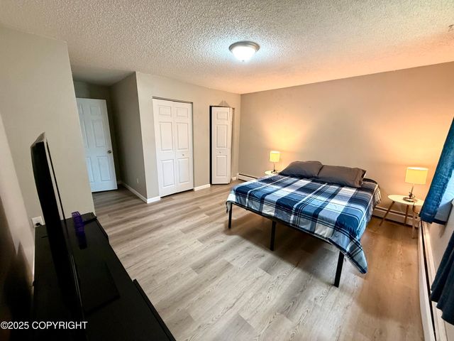 2808 Iris Drive, Anchorage, AK 99517