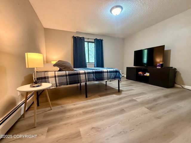 2808 Iris Drive, Anchorage, AK 99517