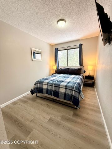2808 Iris Drive, Anchorage, AK 99517