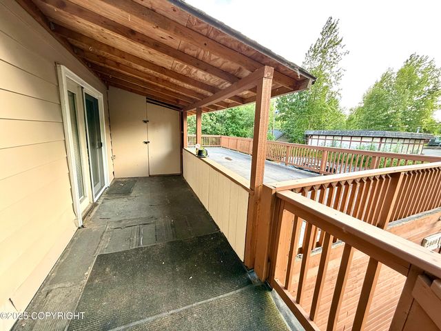 2808 Iris Drive, Anchorage, AK 99517