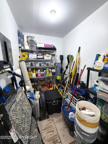 2808 Iris Drive, Anchorage, AK 99517