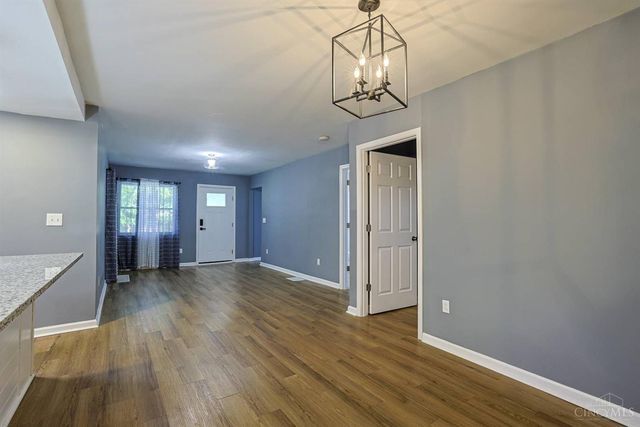 1277 Brushwood Avenue, Cincinnati, OH 45224