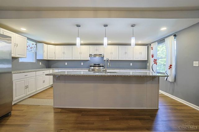 1277 Brushwood Avenue, Cincinnati, OH 45224