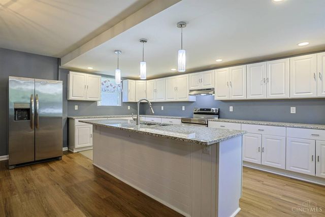 1277 Brushwood Avenue, Cincinnati, OH 45224