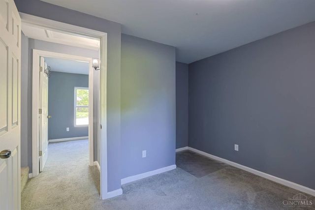 1277 Brushwood Avenue, Cincinnati, OH 45224