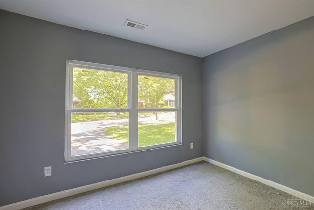 1277 Brushwood Avenue, Cincinnati, OH 45224
