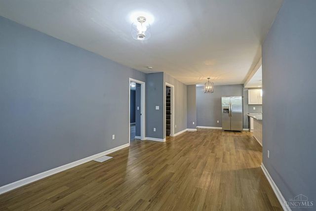 1277 Brushwood Avenue, Cincinnati, OH 45224