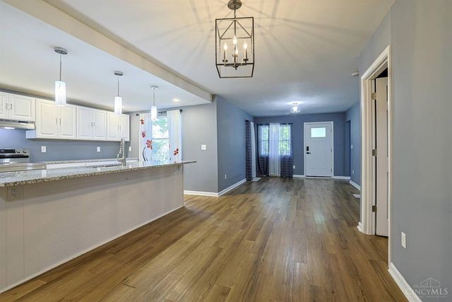 1277 Brushwood Avenue, Cincinnati, OH 45224