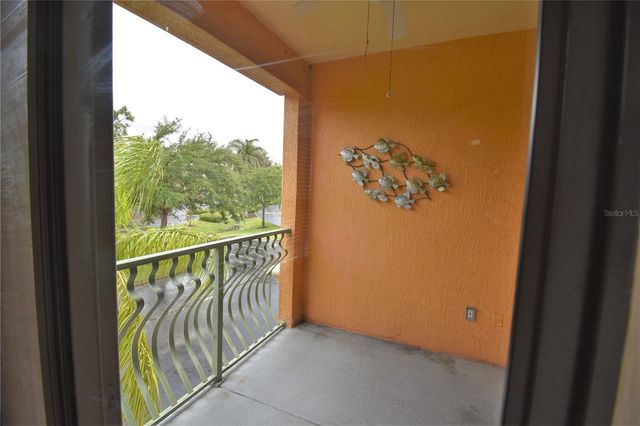 2722 VIA TIVOLI 420A, Clearwater, FL 33764