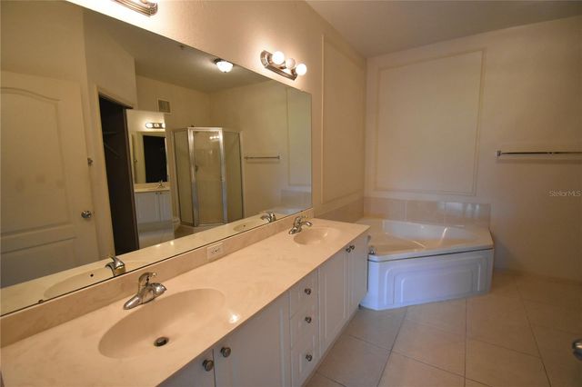 2722 VIA TIVOLI 420A, Clearwater, FL 33764