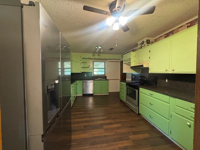 102 Bramlette Lane, Longview, TX 75601