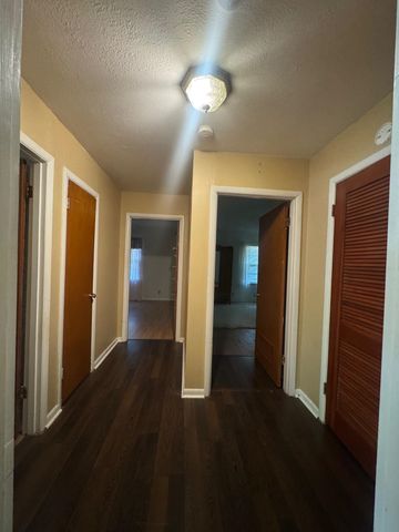 102 Bramlette Lane, Longview, TX 75601