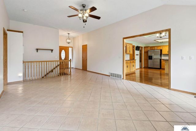 16110 Emiline Street, Omaha, NE 68136