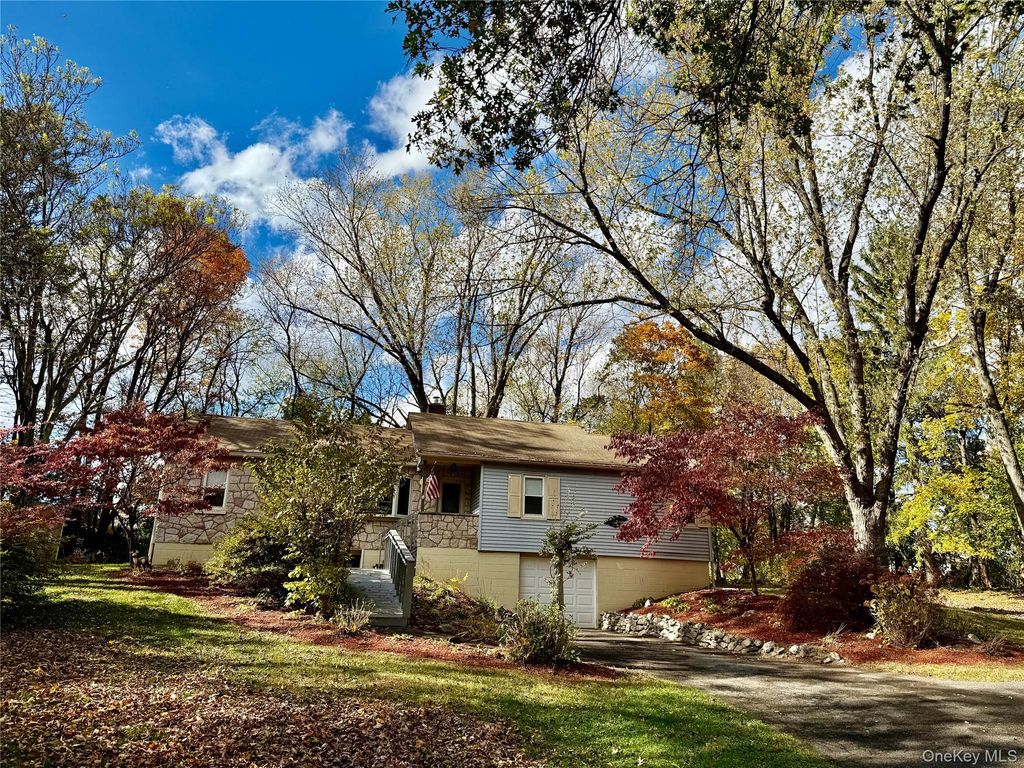 43 Kobelt Drive, Wallkill, NY 12589