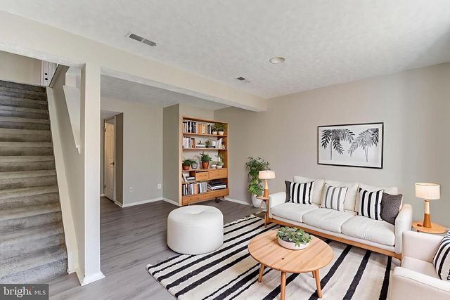 7946 SUTHERLAND CT, Pasadena, MD 21122