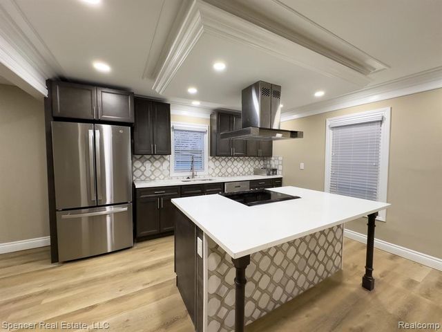 6596 Maple Drive, Clarkston, MI 48346
