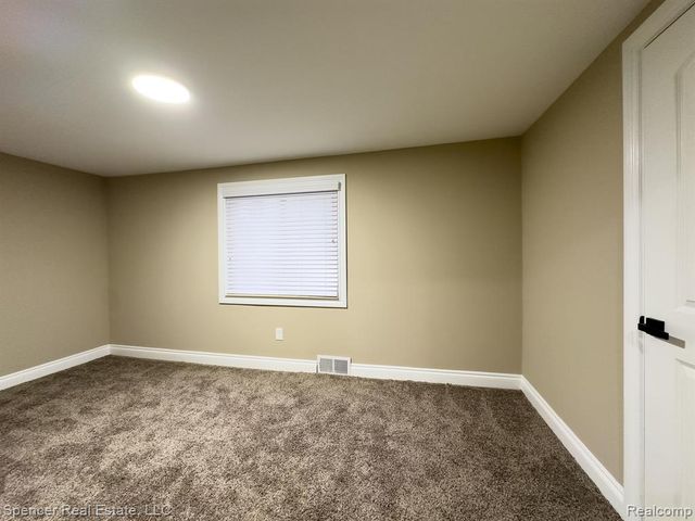6596 Maple Drive, Clarkston, MI 48346