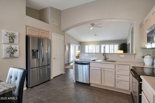 15674 W MONTEREY Way, Goodyear, AZ 85395