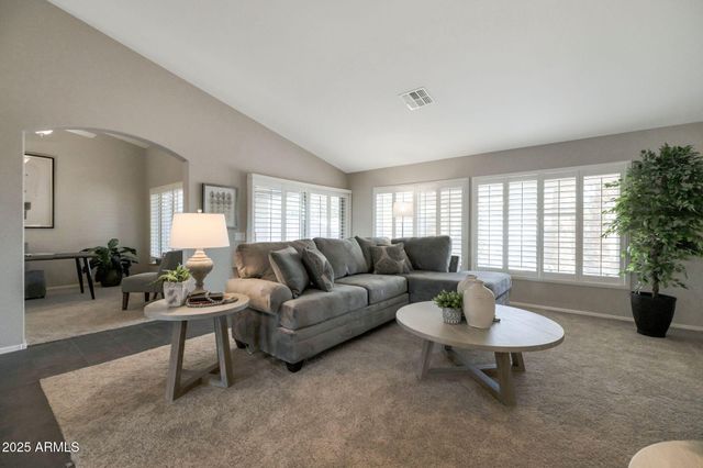 15674 W MONTEREY Way, Goodyear, AZ 85395