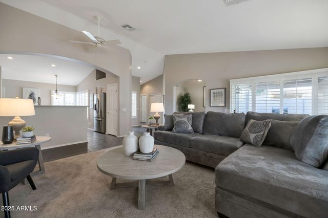 15674 W MONTEREY Way, Goodyear, AZ 85395