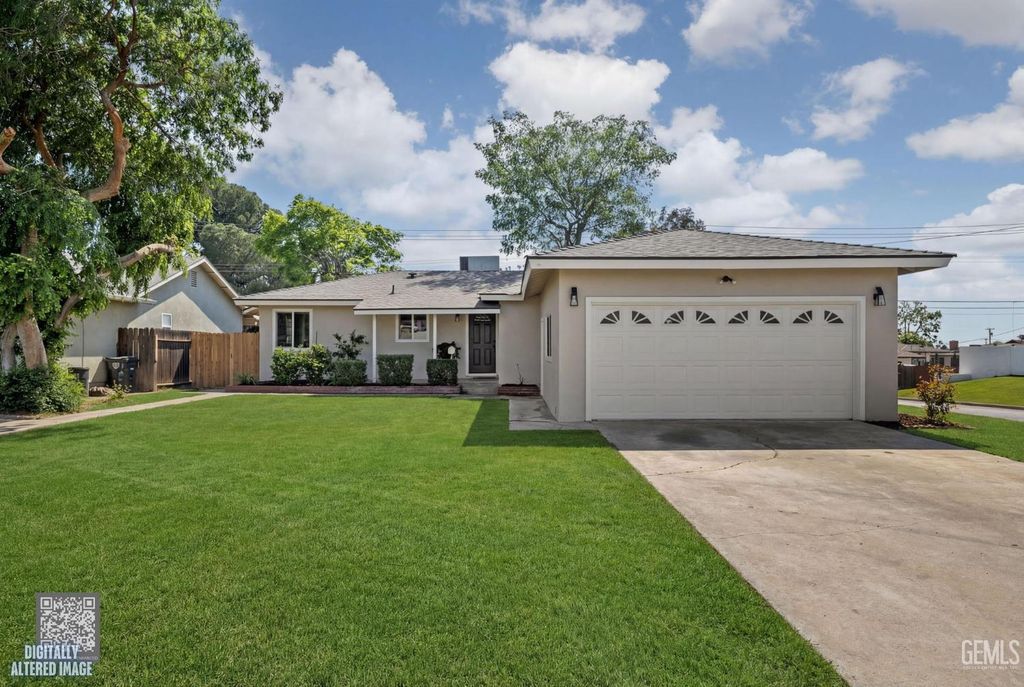 1801 University Avenue, Bakersfield, CA 93305