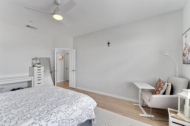 2880 Donnell DR 1303, Round Rock, TX 78664