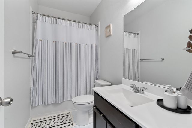 2880 Donnell DR 1303, Round Rock, TX 78664