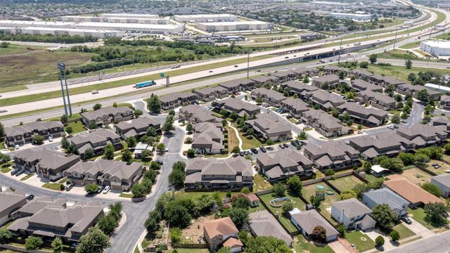 2880 Donnell DR 1303, Round Rock, TX 78664
