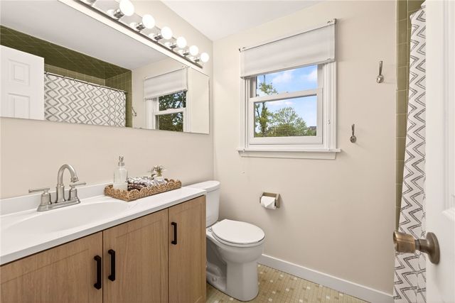 776 Lauren Court, Webster, NY 14580