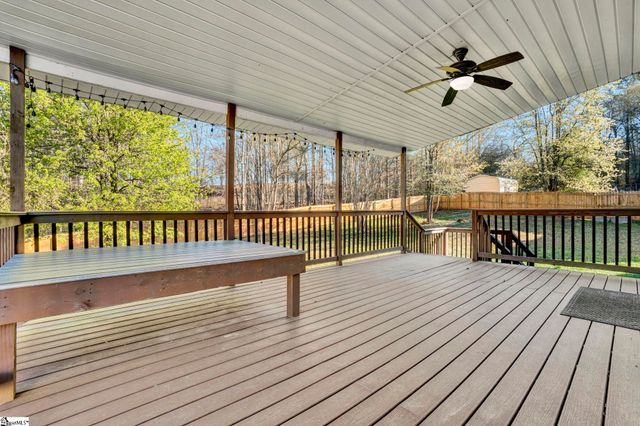 334 Cane Pole Walk, Inman, SC 29349