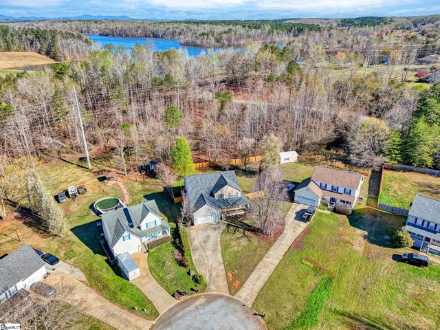 334 Cane Pole Walk, Inman, SC 29349