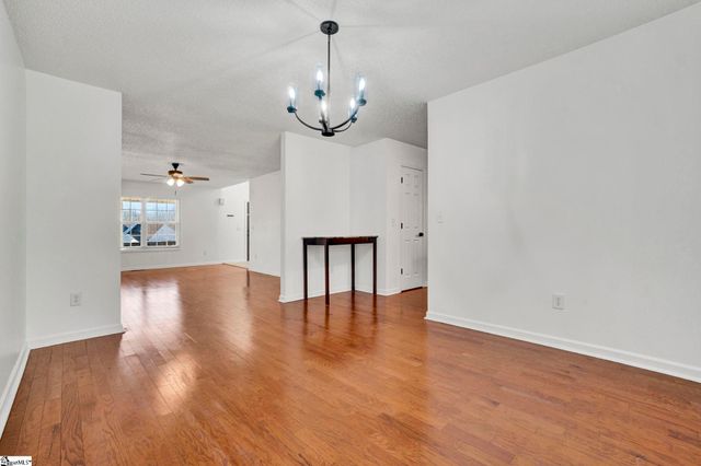 334 Cane Pole Walk, Inman, SC 29349