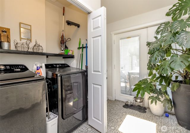 306 SW 1st Street, South Prairie, WA 98385