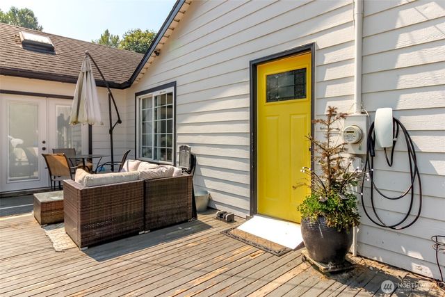 306 SW 1st Street, South Prairie, WA 98385