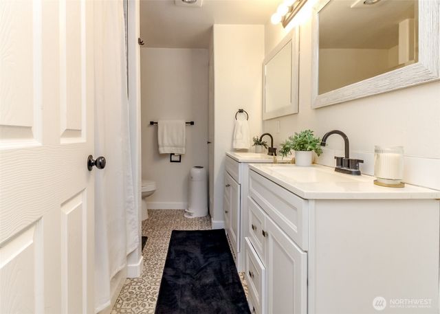306 SW 1st Street, South Prairie, WA 98385