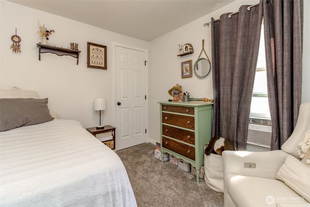 306 SW 1st Street, South Prairie, WA 98385