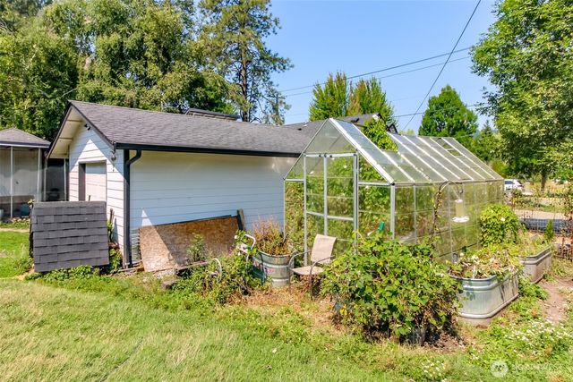 306 SW 1st Street, South Prairie, WA 98385