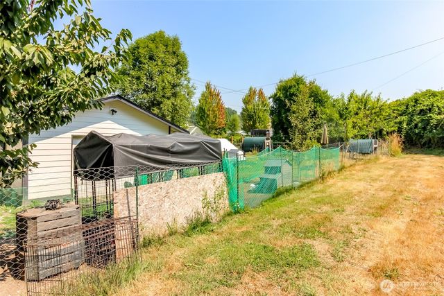 306 SW 1st Street, South Prairie, WA 98385