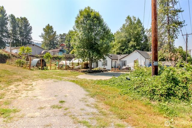 306 SW 1st Street, South Prairie, WA 98385