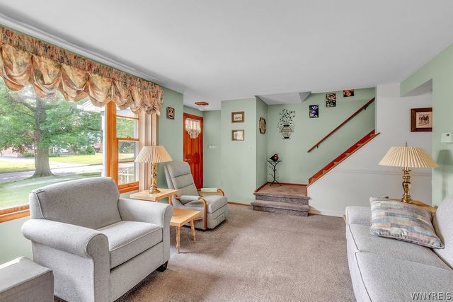 92 French Lea Road, West Seneca, NY 14224