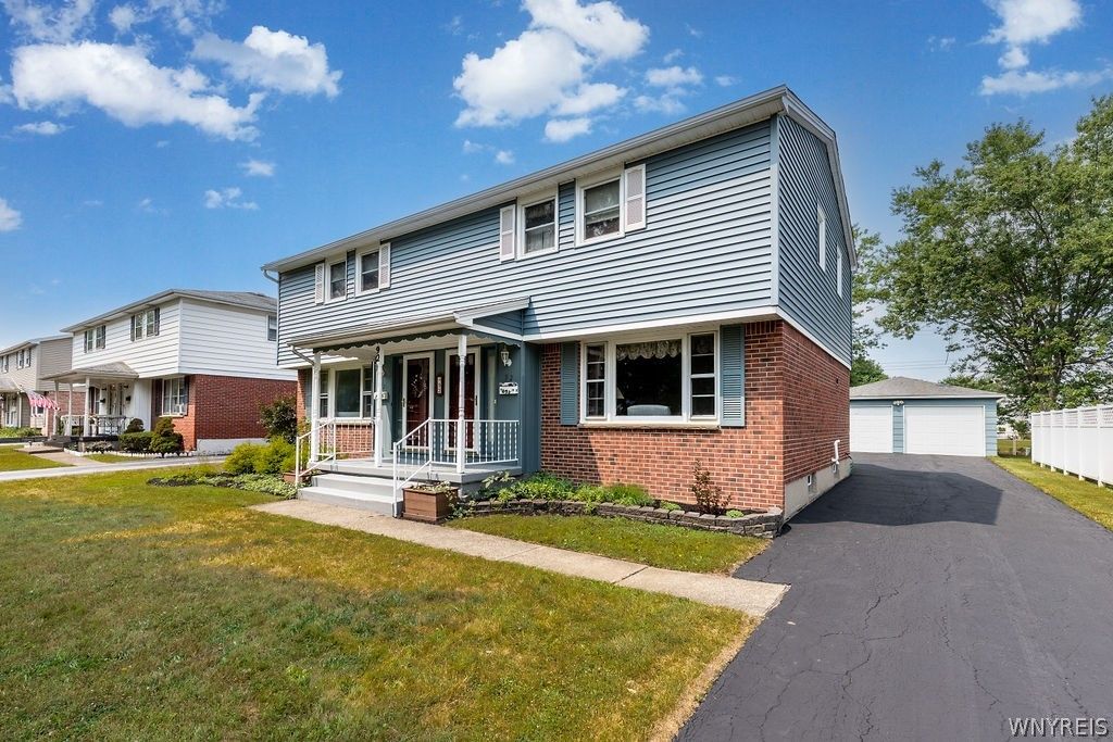 92 French Lea Road, West Seneca, NY 14224