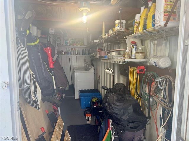 47 Poinsettia DR, Fort Myers, FL 33905