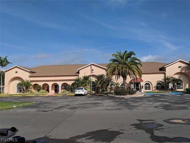 47 Poinsettia DR, Fort Myers, FL 33905