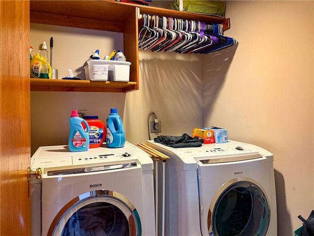 413 Terri Court, Lawrence, KS 66049