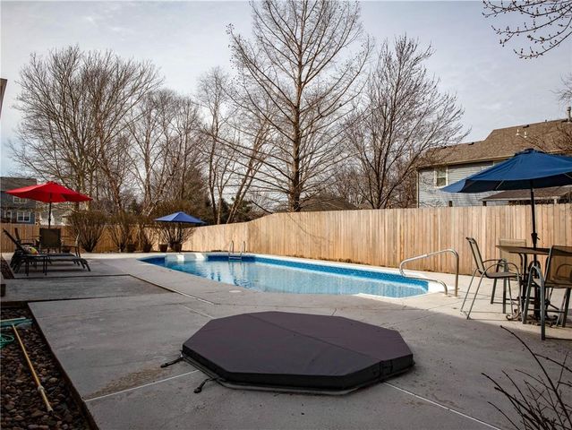 413 Terri Court, Lawrence, KS 66049